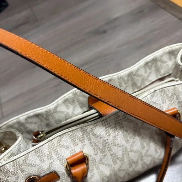 MICHAEL KORS Hamilton White Monogram Tote with Brown Leather Trim - Picture 5 of 13